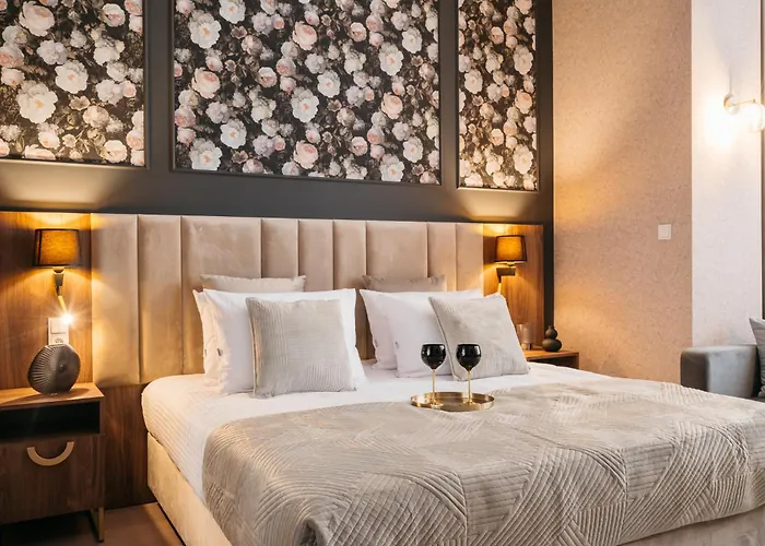 White Lotus - Loftaffair Collection *