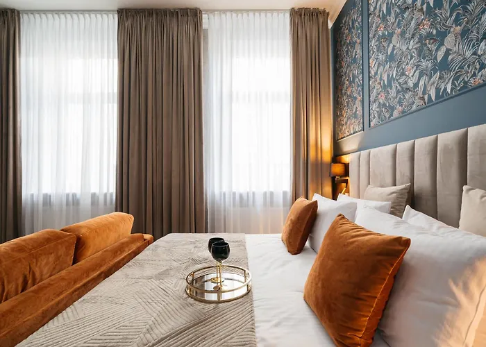 White Lotus - Loftaffair Collection *