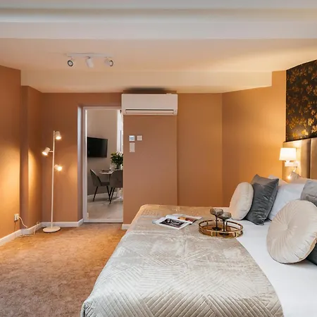 White Lotus - Loftaffair Collection Apartment *