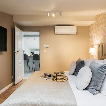 Apartment White Lotus - Loftaffair Collection *
