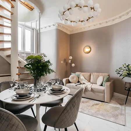 White Lotus - Loftaffair Collection *