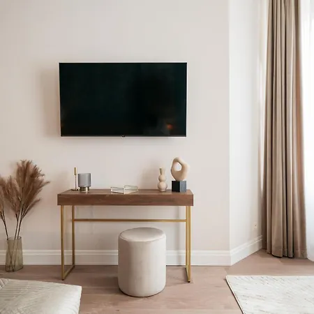 White Lotus - Loftaffair Collection