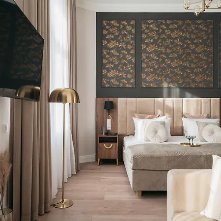 White Lotus - Loftaffair Collection Cracovia