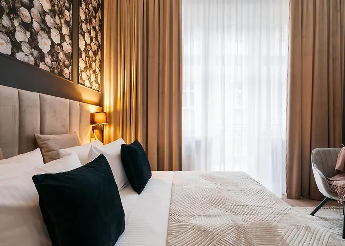 White Lotus - Loftaffair Collection Apartment