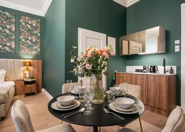 White Lotus - Loftaffair Collection Krakau