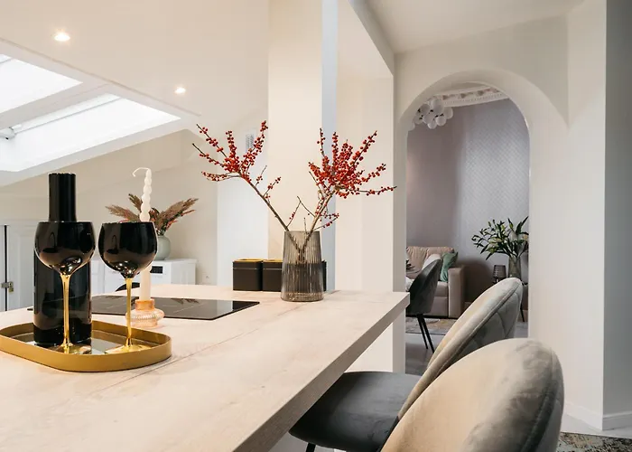 White Lotus - Loftaffair Collection *