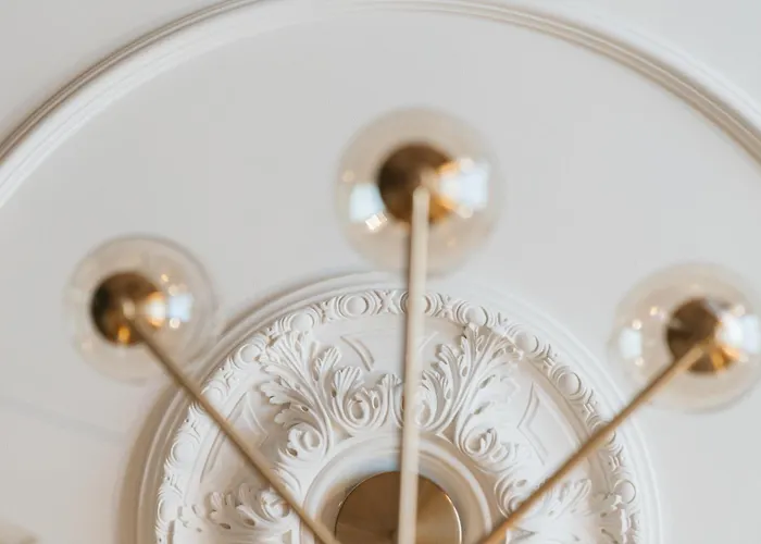 White Lotus - Loftaffair Collection