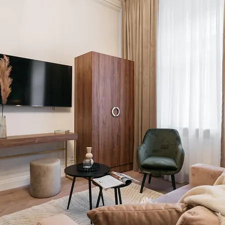 White Lotus - Loftaffair Collection *