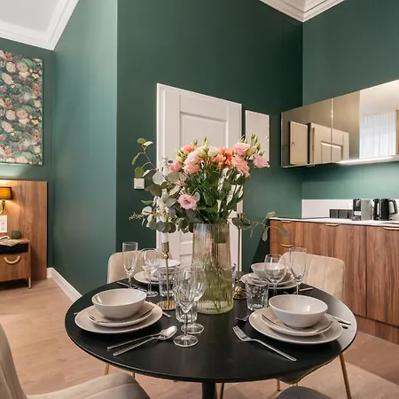 White Lotus - Loftaffair Collection 크라쿠프