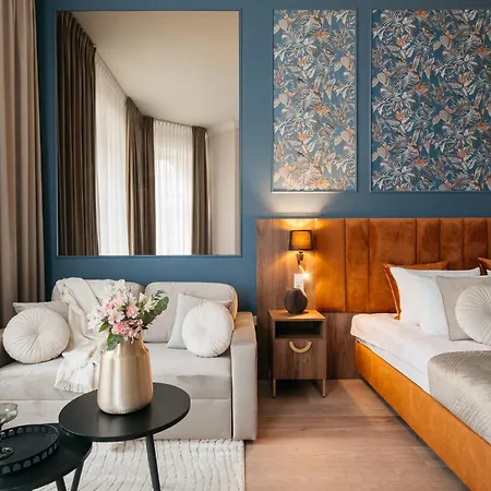 White Lotus - Loftaffair Collection